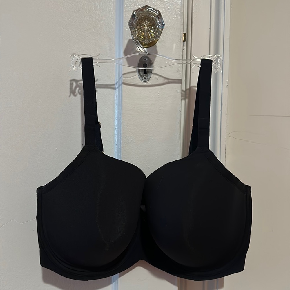 NWT Natori Chic Comfort Bra in Black